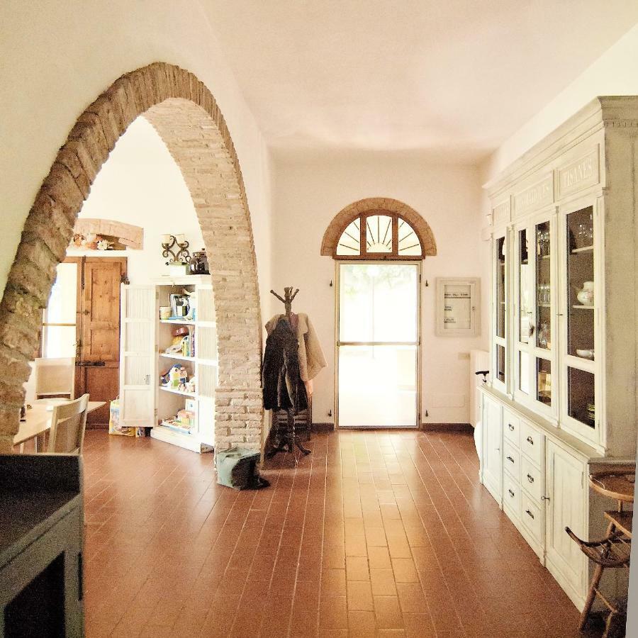 Stunning Country House Overlooking Tuscany Hills Lorenzana المظهر الخارجي الصورة